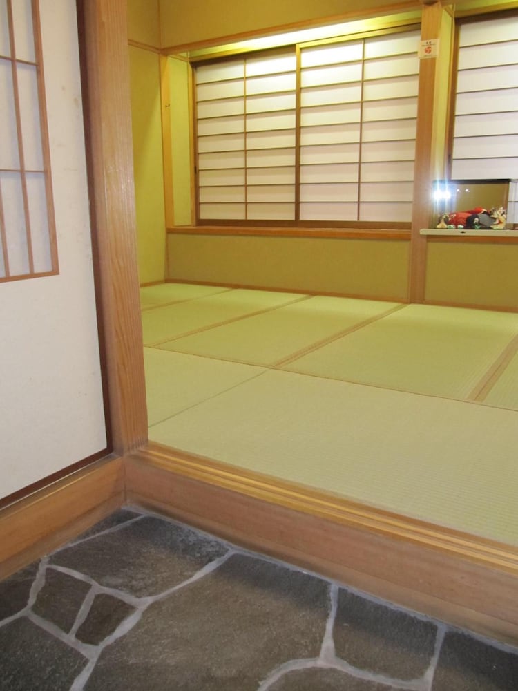 Dyeing And Hostel Nakashimaya - Caters To Women 29/55