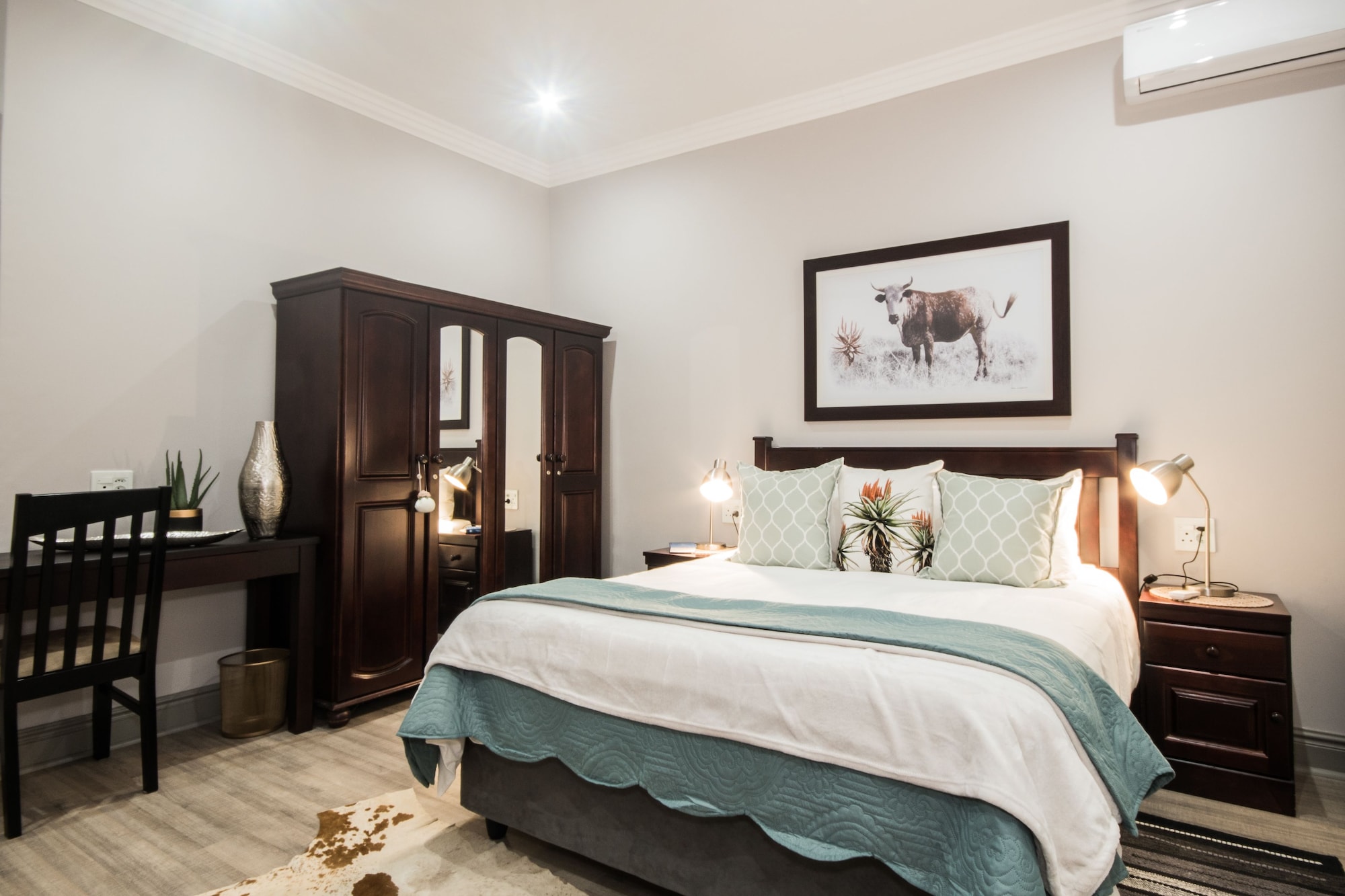 ROOM, SEA VIEW