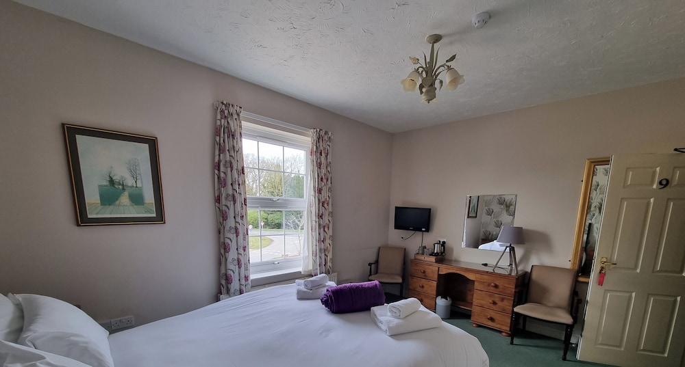 The Plough Inn 11/62