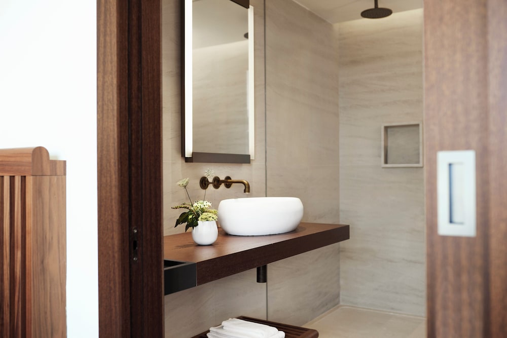 Nobu Hotel Barcelona 66/68