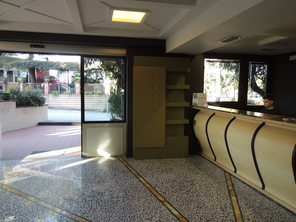 Hotel Zeus Pompei 27/50