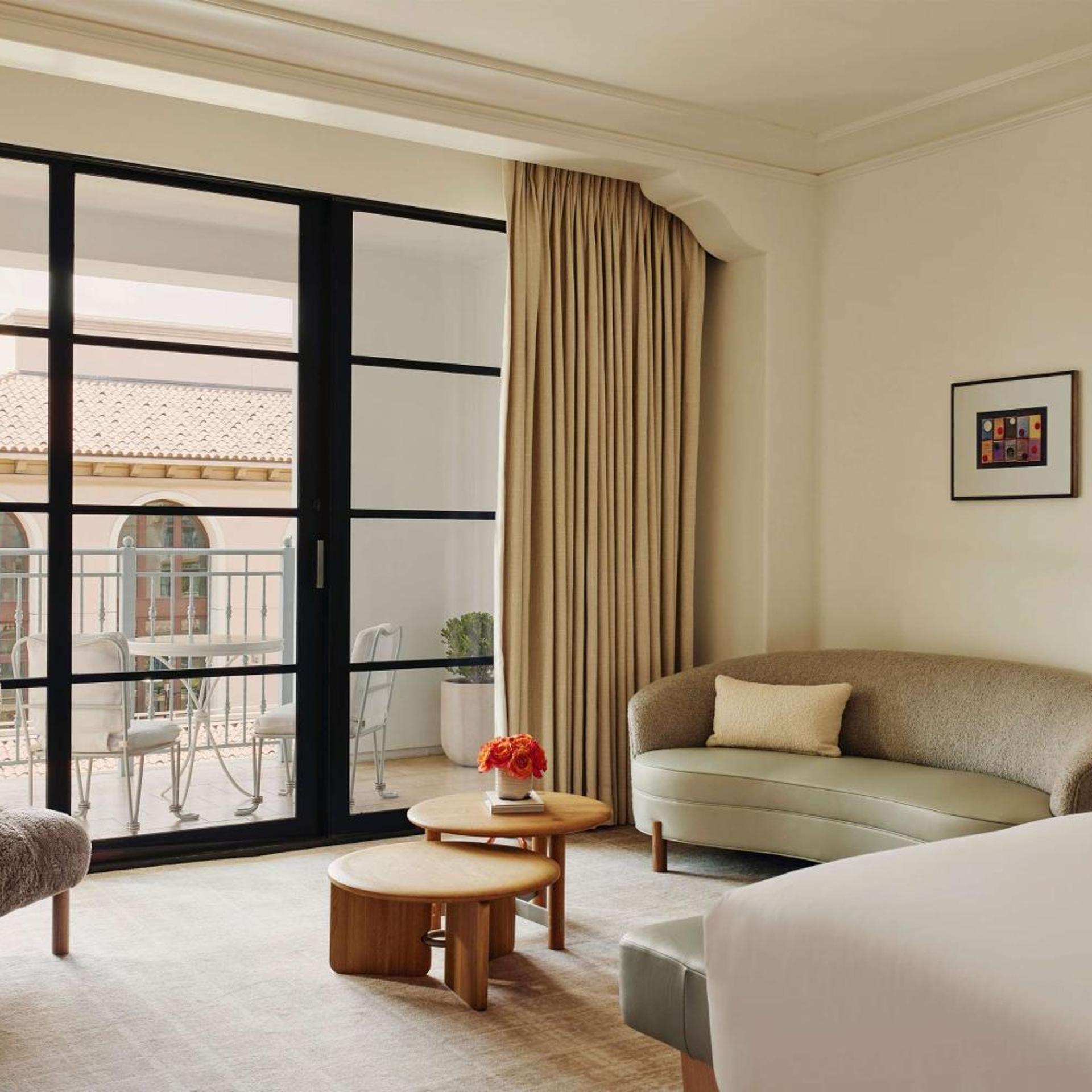 غرفة بشرفة، The Maybourne Beverly Hills 3/4