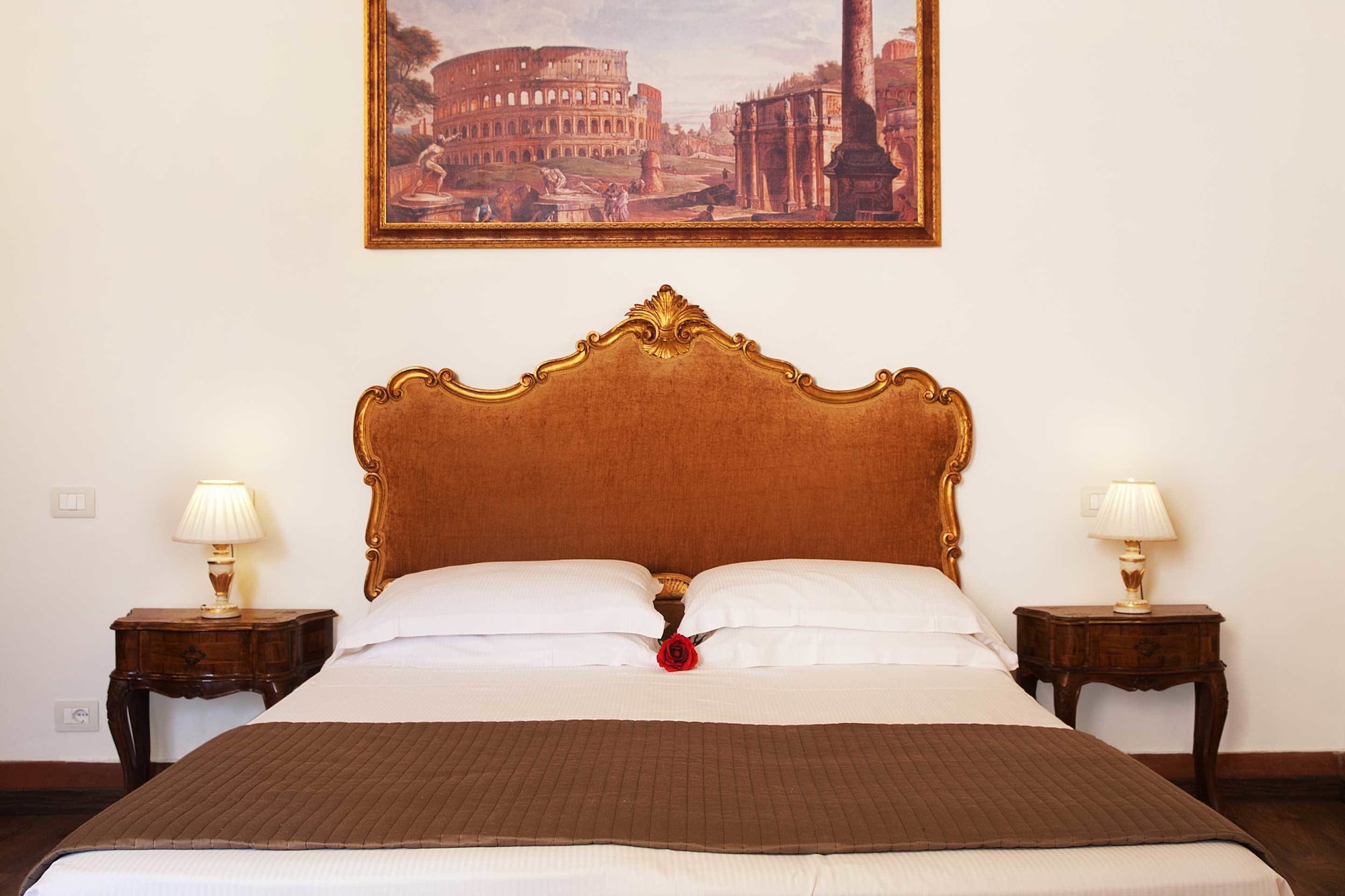 Standard, Double Bed, Pantheon Inn 6/8