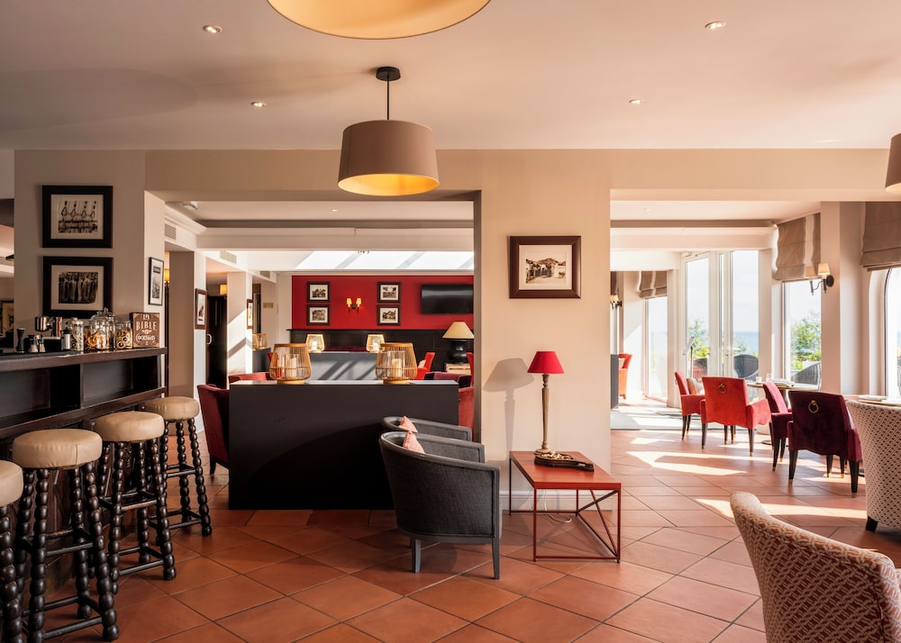 Hotel La Reserve 60/77