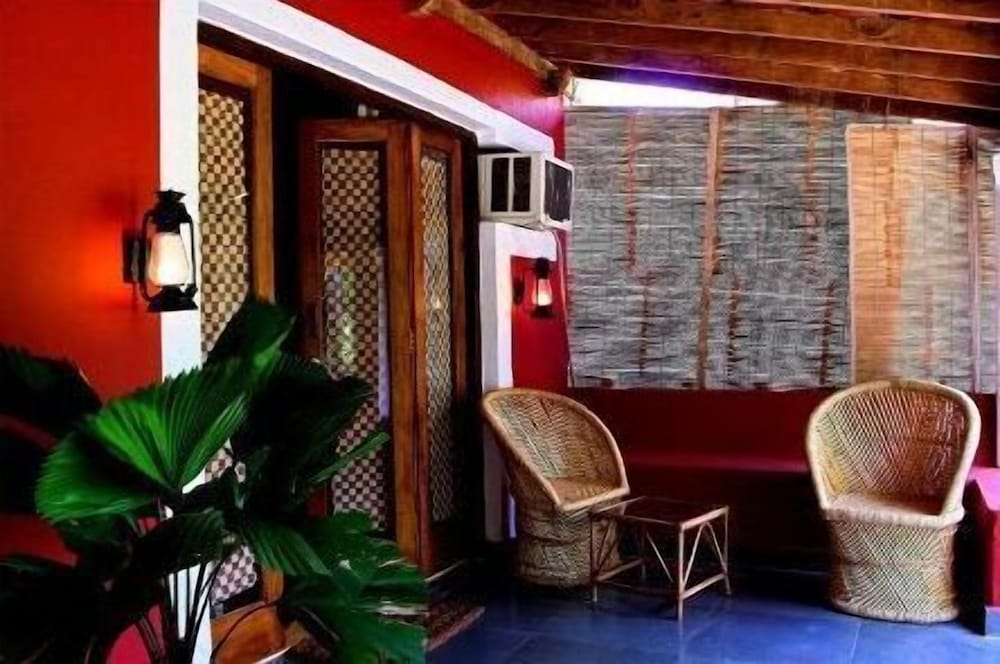 MONTEGO BAY BEACH VILLAGE 22/50