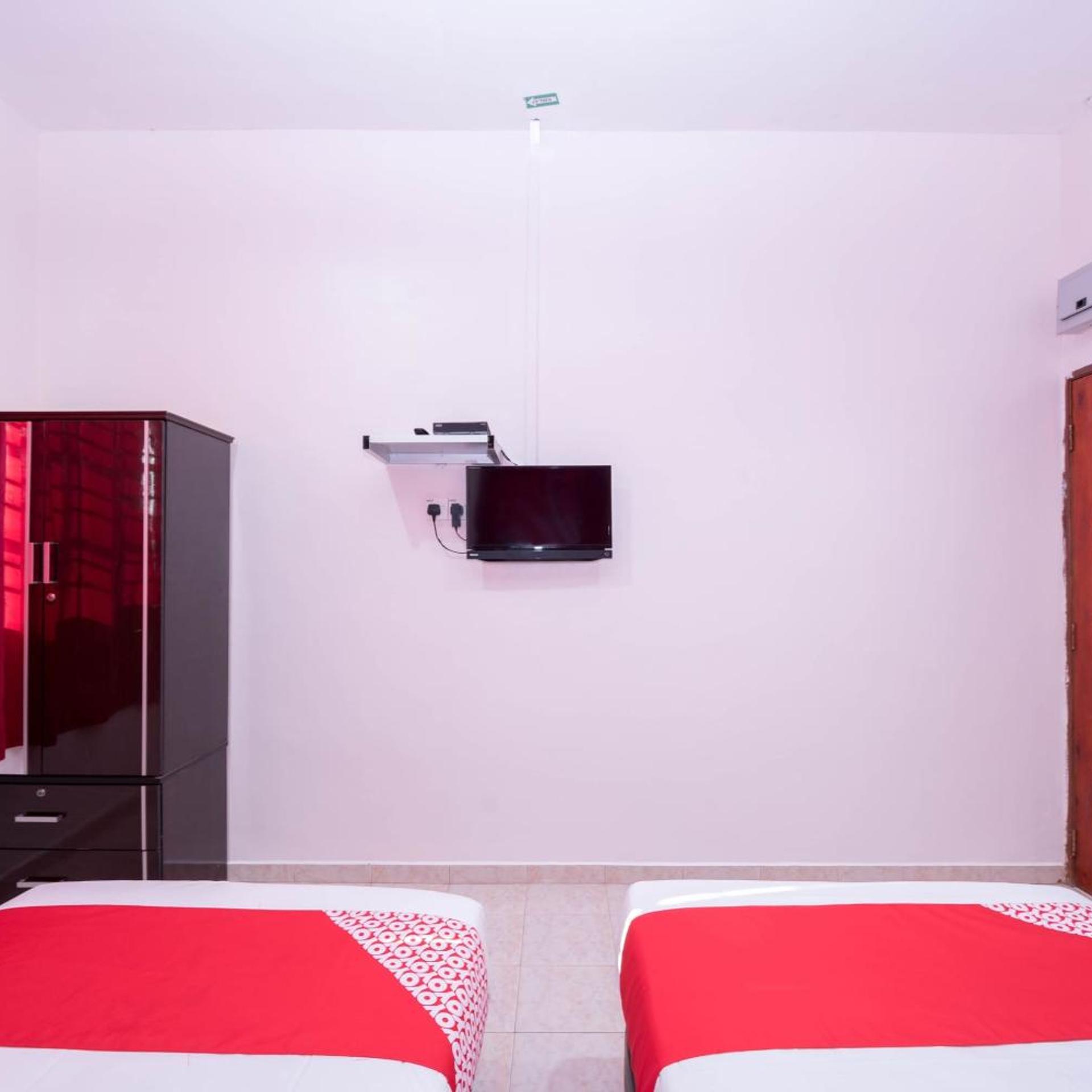 Hotel O Rg Motel 57/63