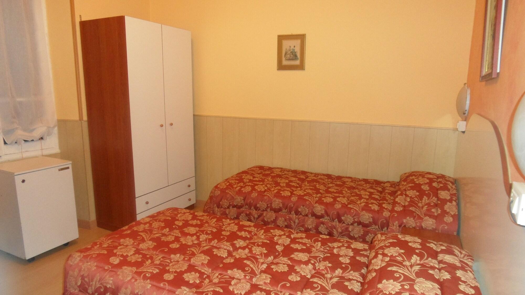 Hotel Corso 18/25