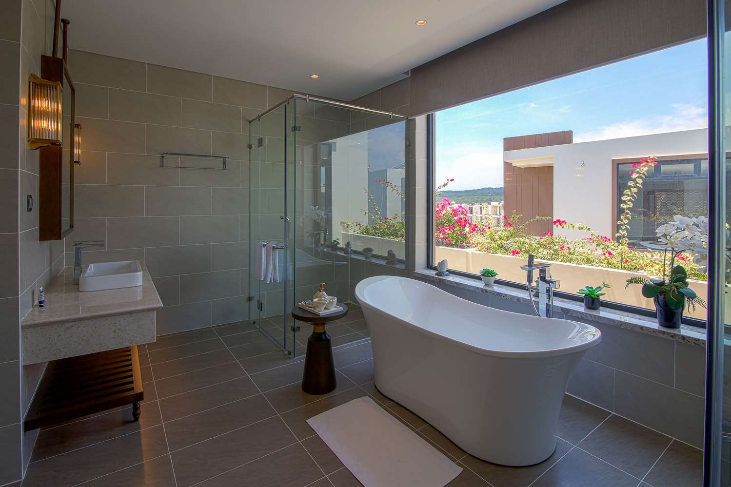 Wyndham Grand KN Paradise Cam Ranh 39/44