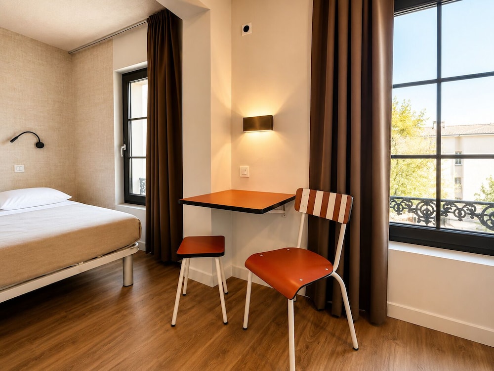 7Art Hotel 30/75