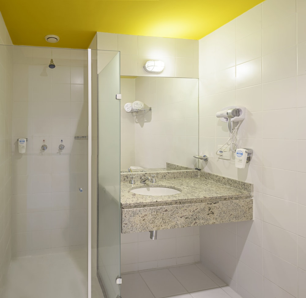 ibis Styles SP Faria Lima 10/64