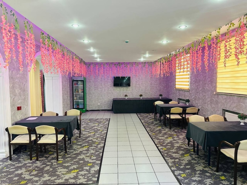 RoseMary Inn 48/61