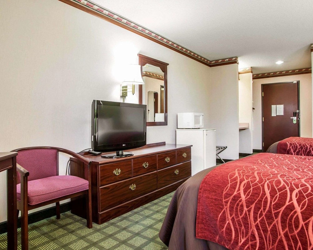 Quality Inn Arcola 10/34