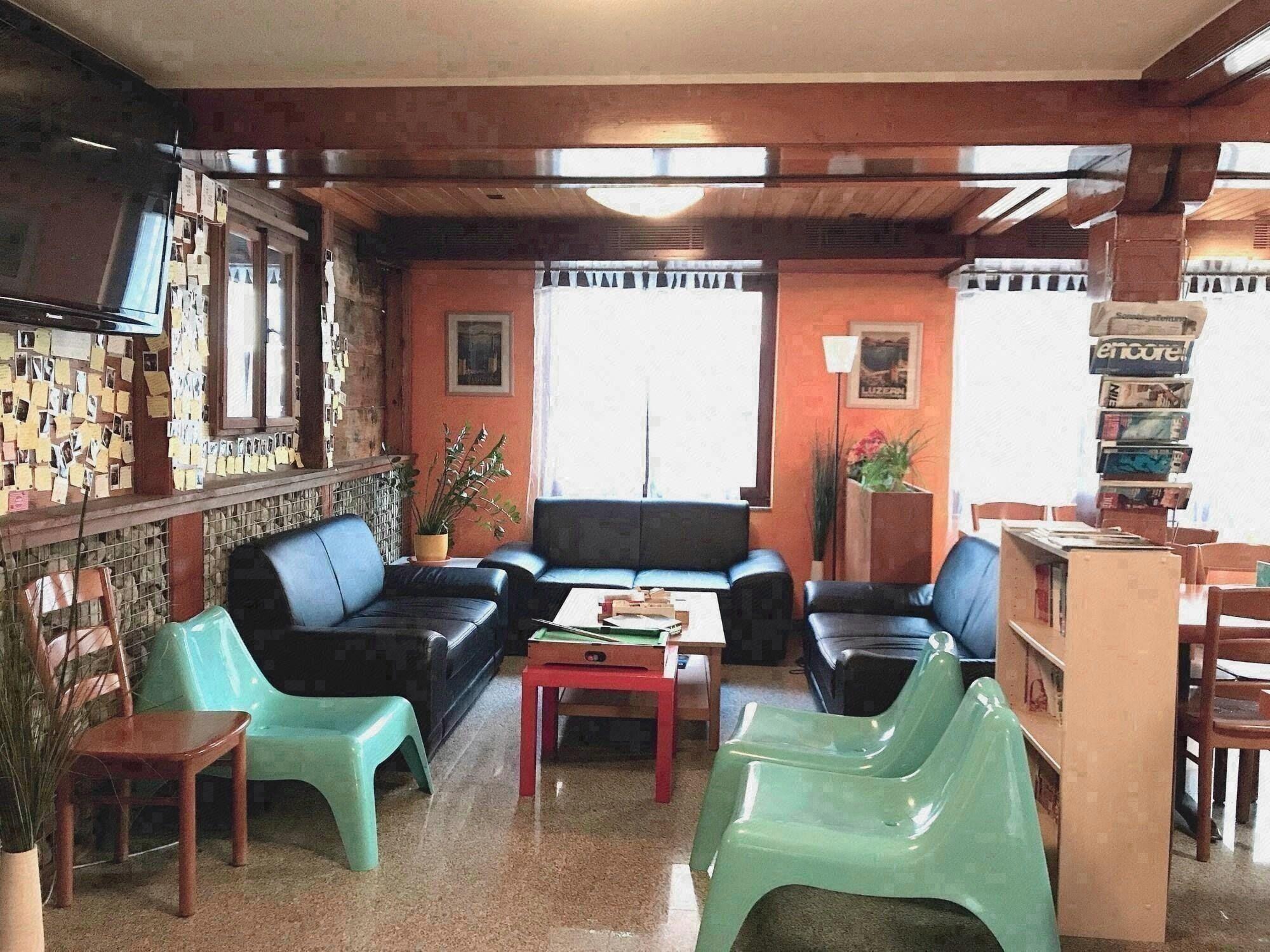 Bellpark Hostel 12/24