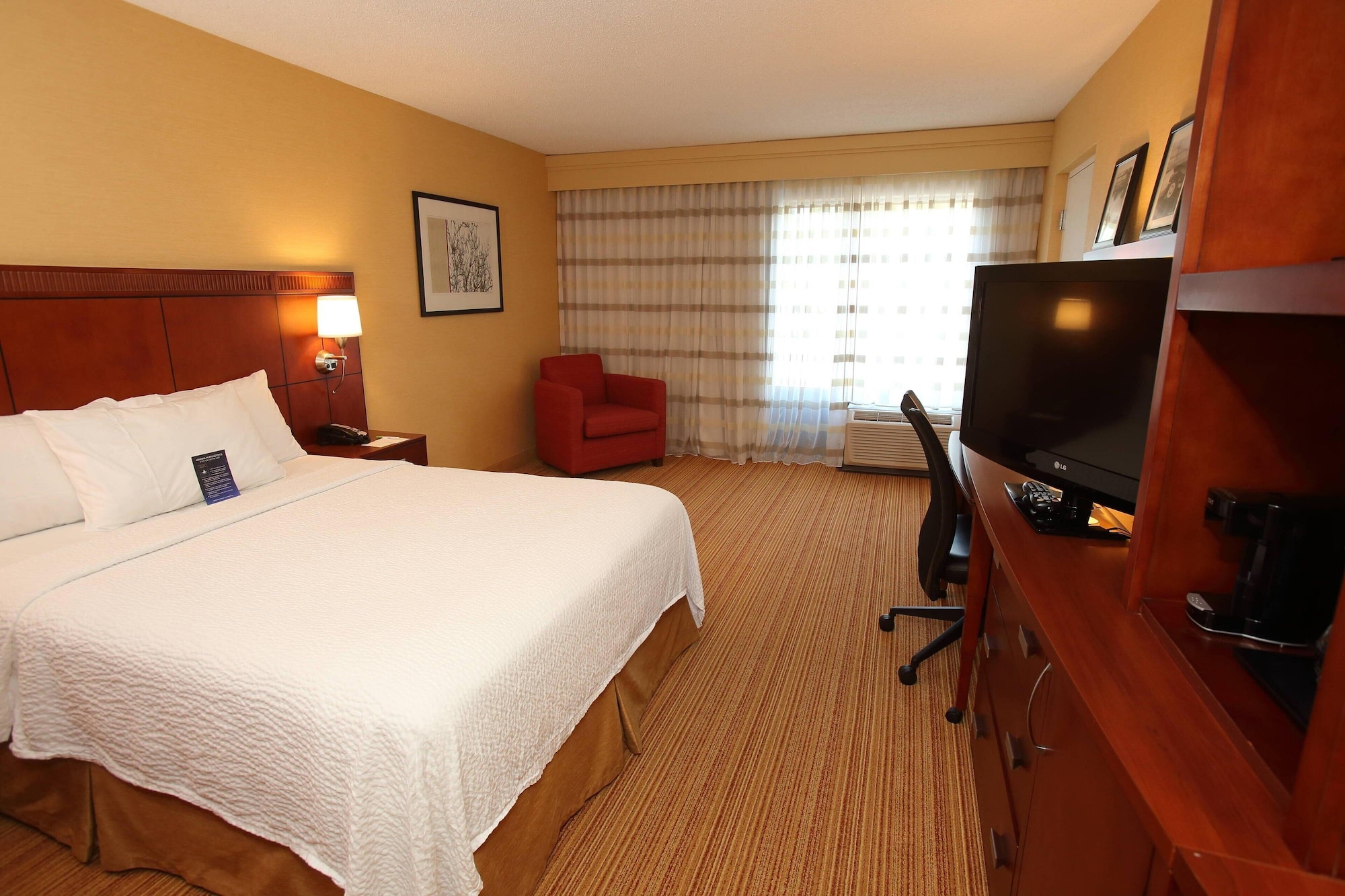 Room at Courtyard by Marriott Boston Marlborough, MARLBOROUGH - MA