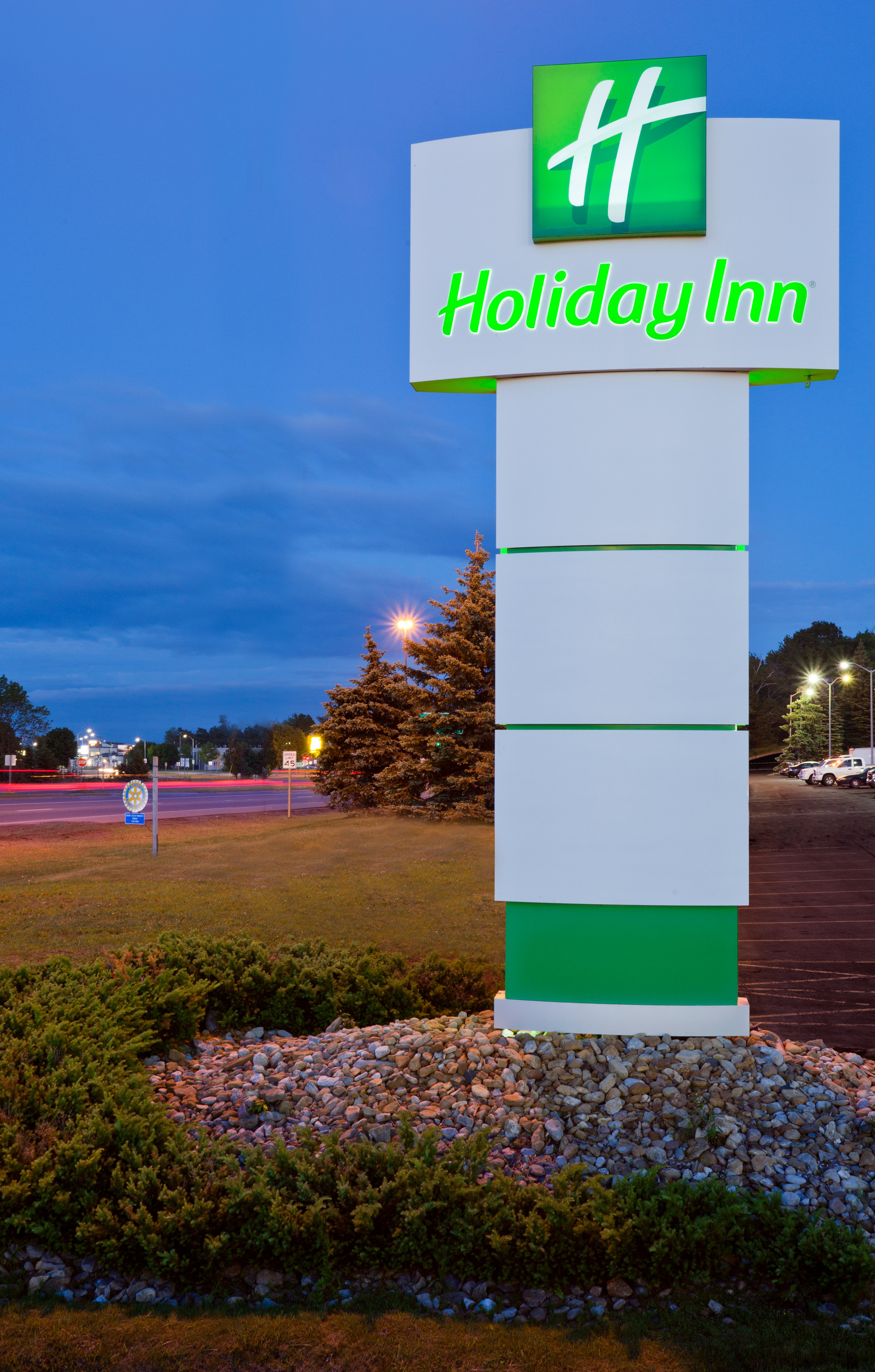 Holiday Inn Marquette 62/63