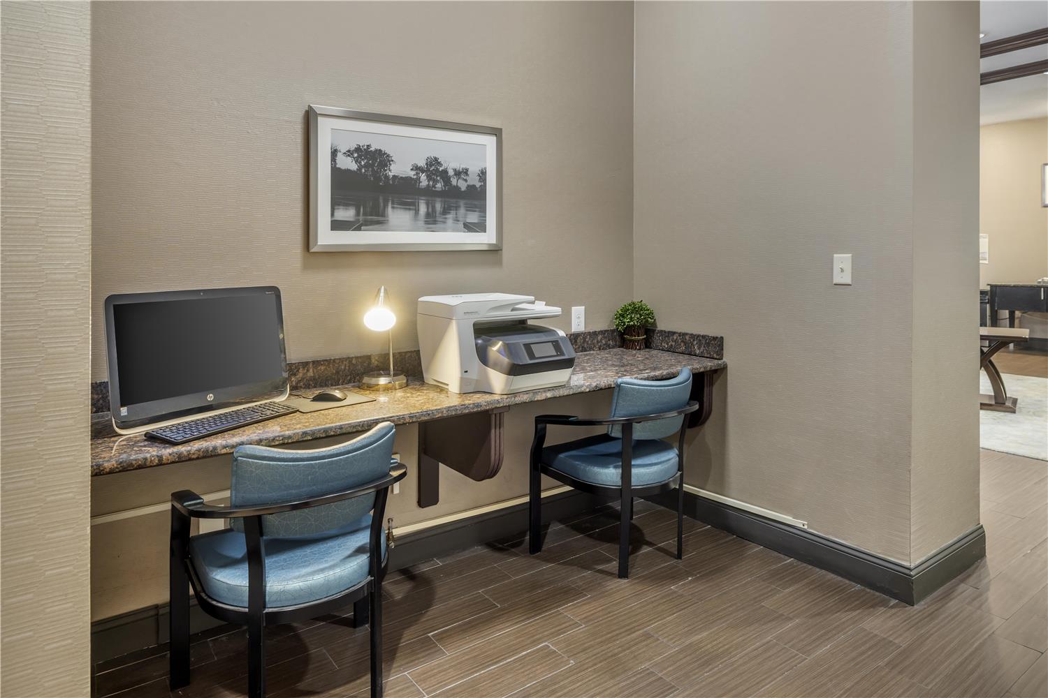 Best Western Plus Lee S Summit Hotel Suites 40/44