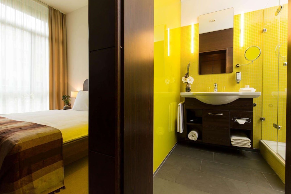 Corbin Munchen Airport Business Hotel 23/28