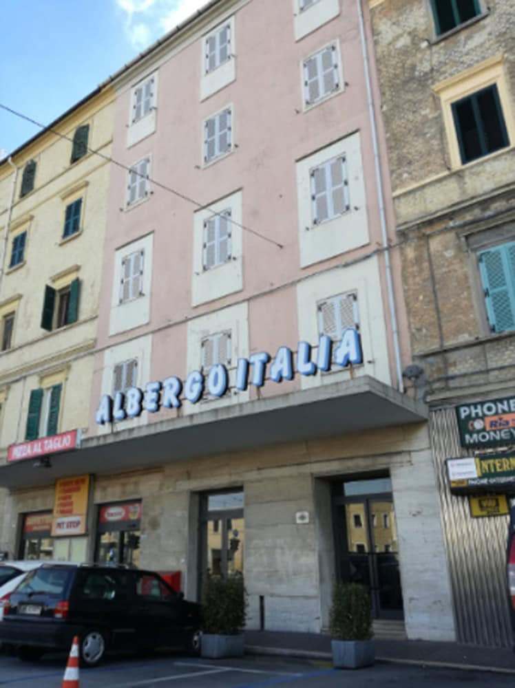 Hotel Italy 3/15