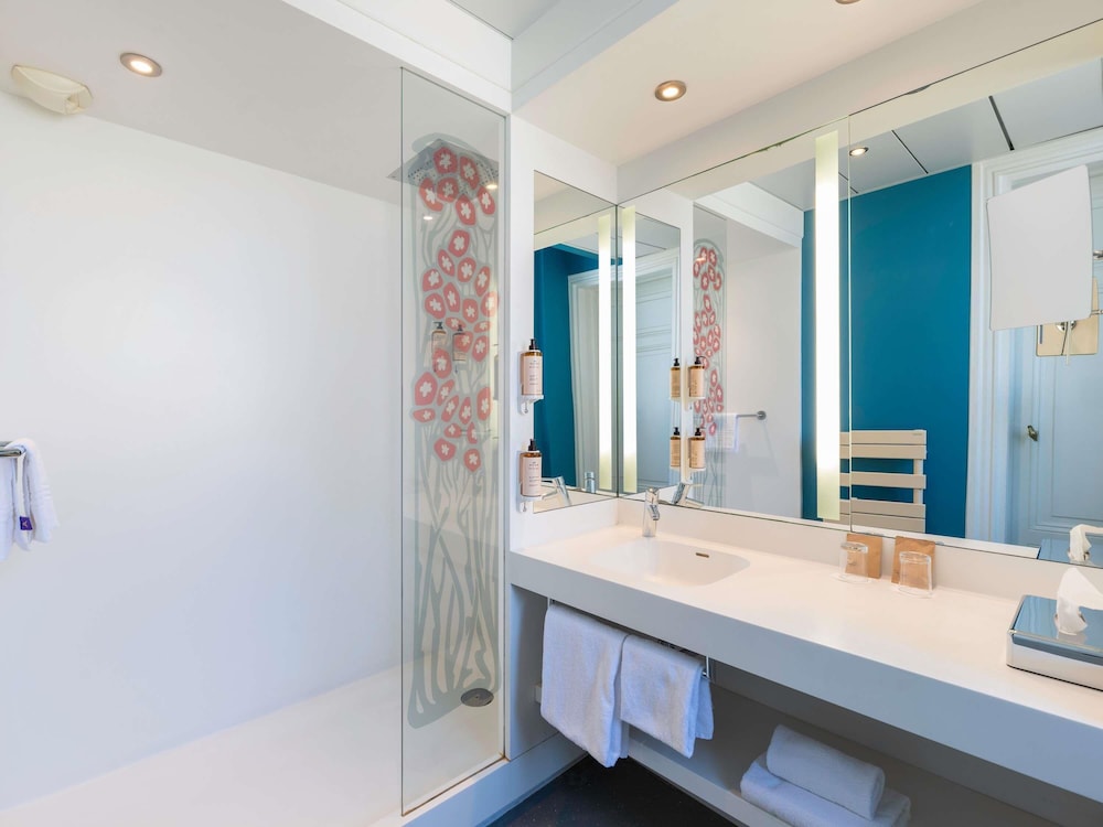 غرفة سوبيريور بسرير مزدوج وسرير فردي، Mercure Lyon Centre Chateau Perrache 6/6