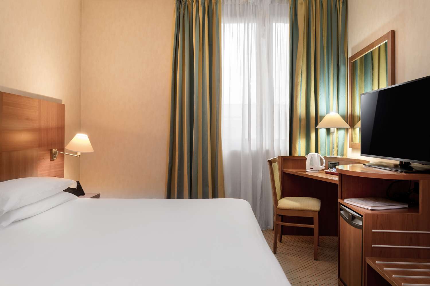 Best Western Cavalieri Della Corona Hotel 19/55