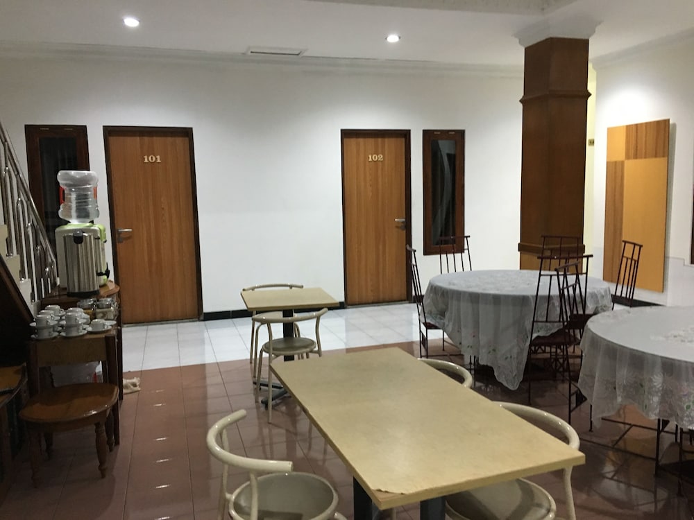 Hotel Kristina 25/29