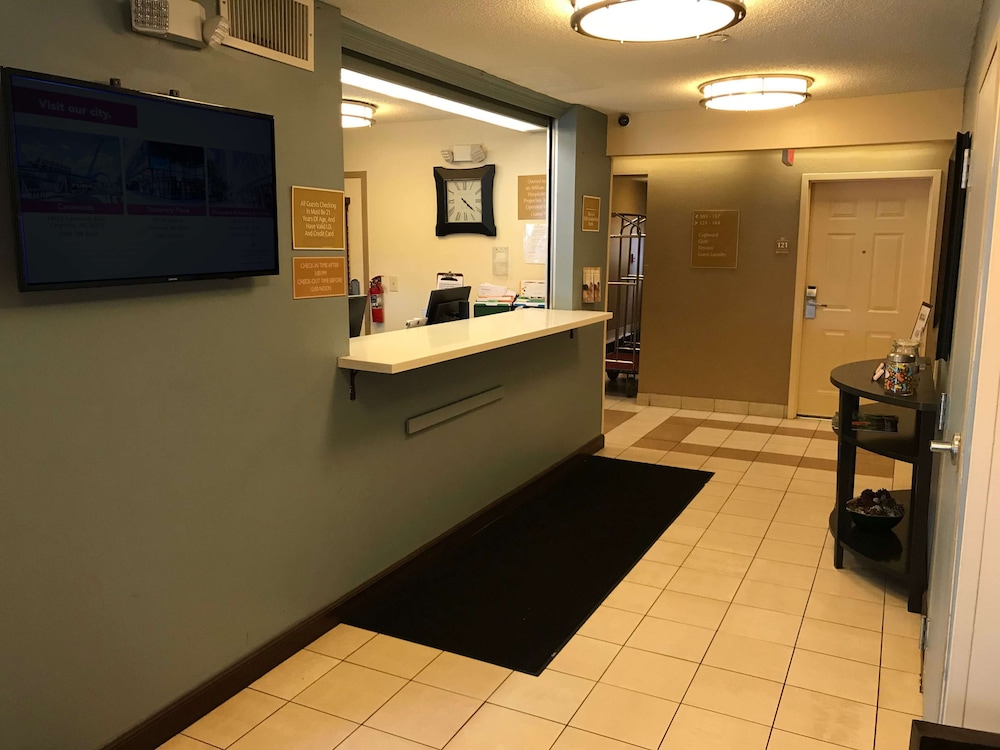 Sonesta Simply Suites Charlotte University 5/28