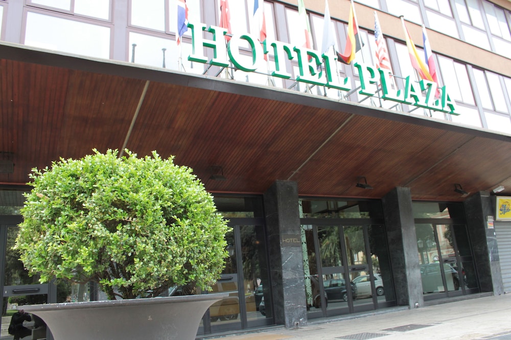 Hotel Plaza 3/47
