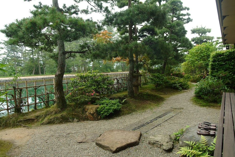 Monjuso 2/65