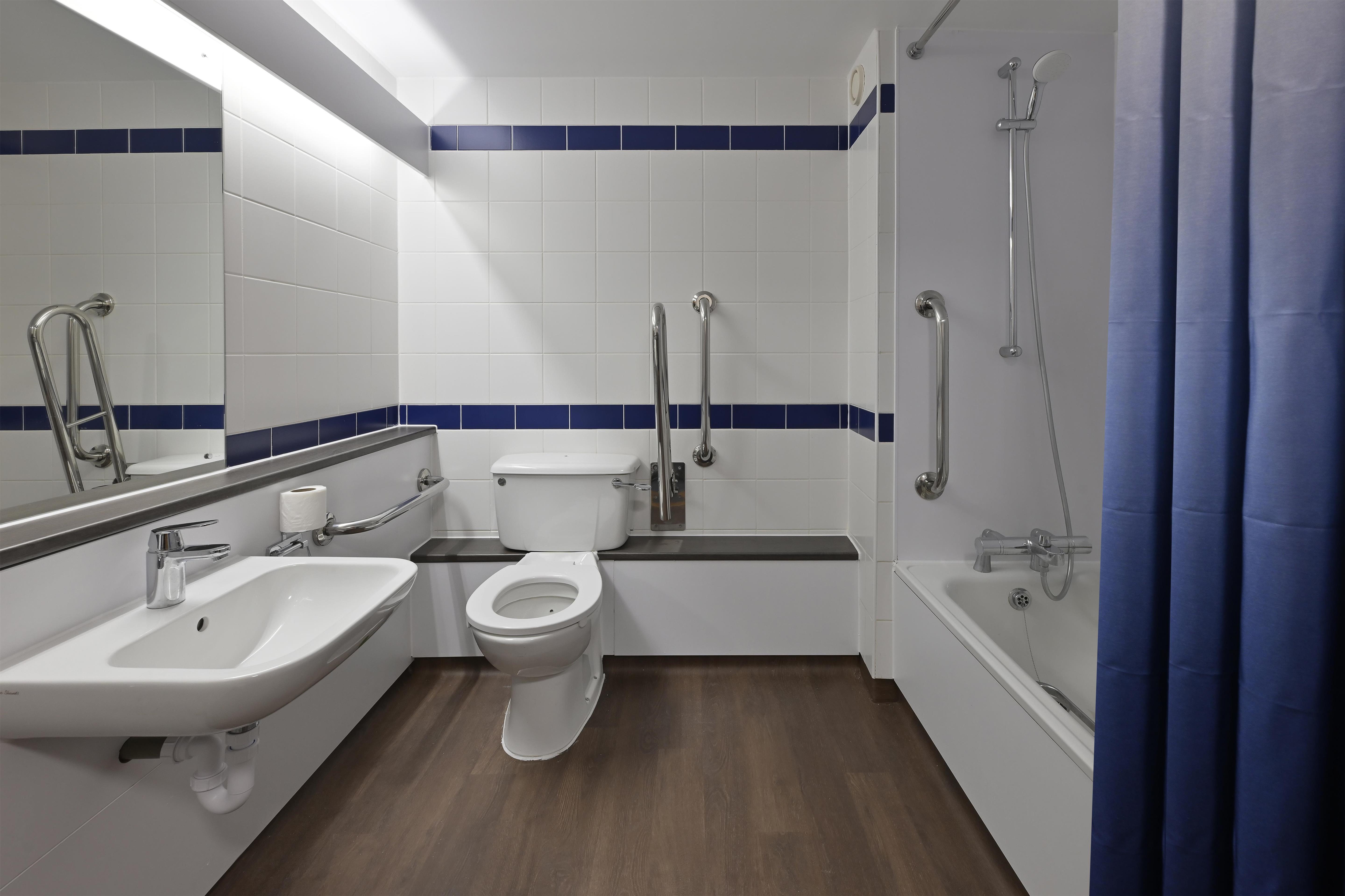 Travelodge Oxford Peartree Hotel 19/24
