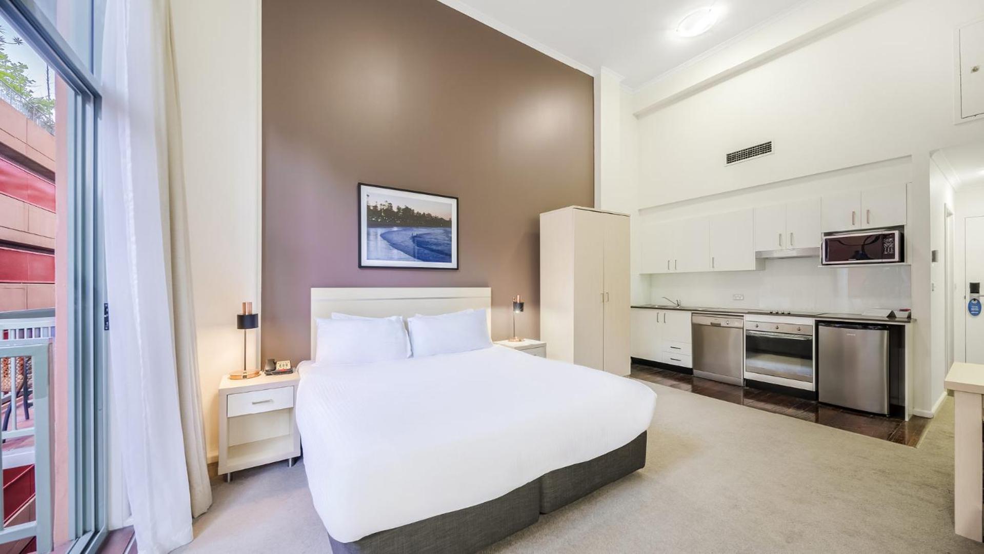 Studio, Double Bed