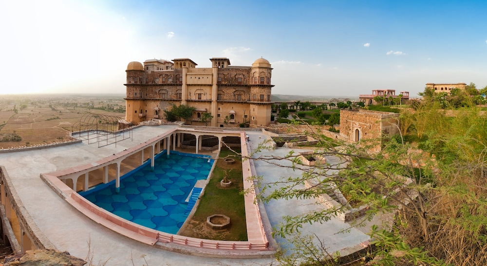 Neemrana’s Tijara Fort-Palace - 19th Century, Alwar 54/54
