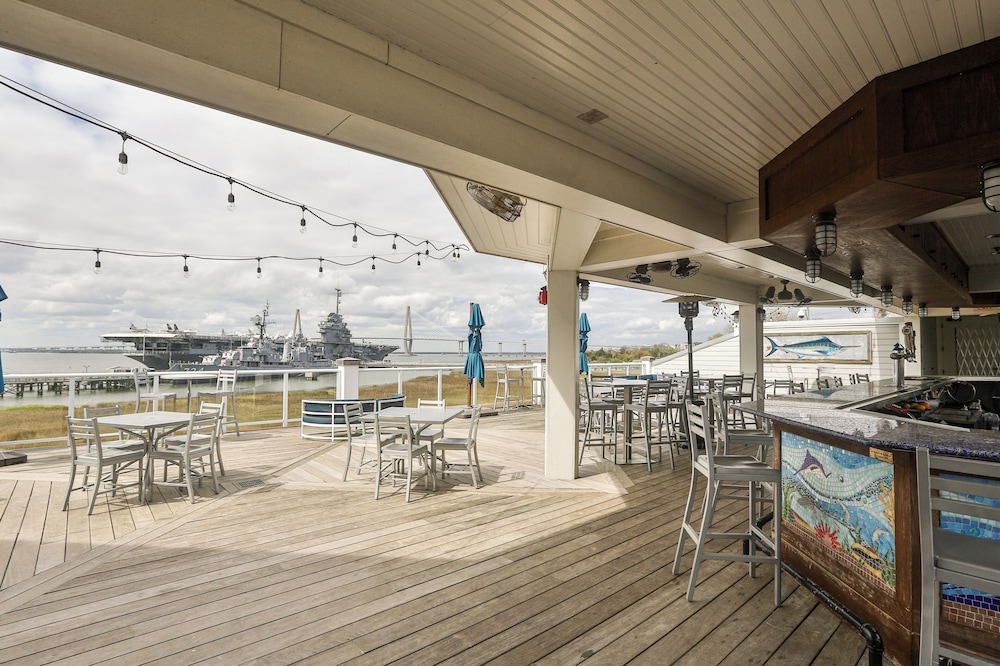 Harborside At Charleston Harbor Resort And Marina 29/50