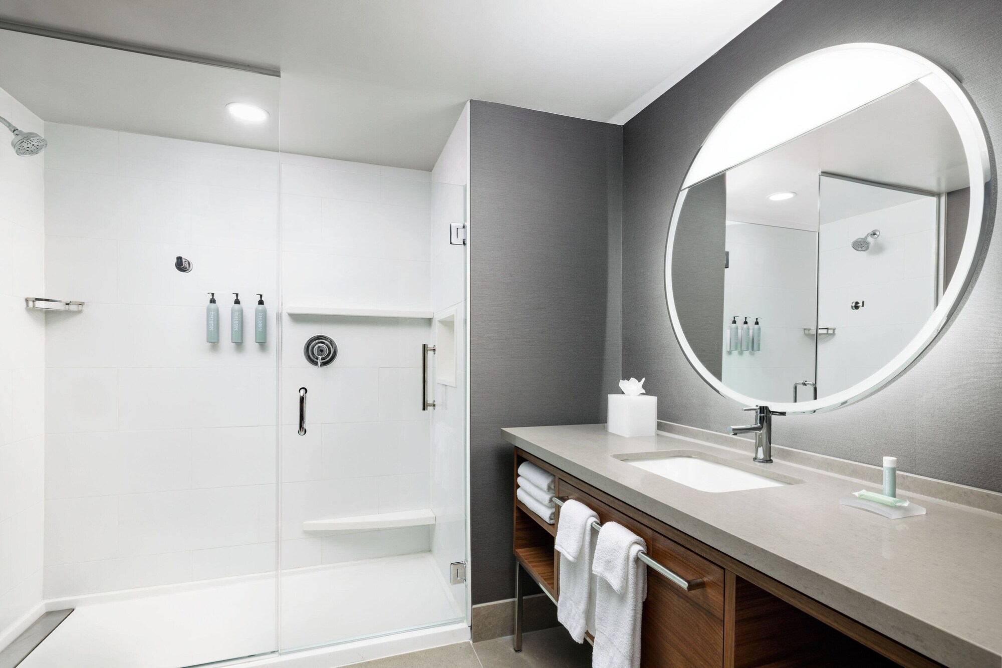 غرفة قياسية بسرير مزدوج، Courtyard By Marriott New Castle 3/4