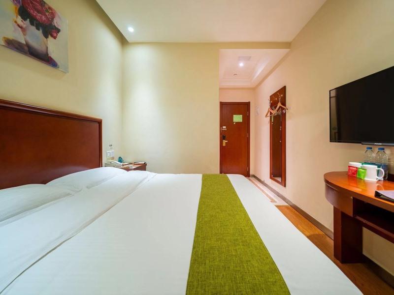 GreenTree Inn Shanghai East Xietu Road Jiuyuan Express Hotel 15/47