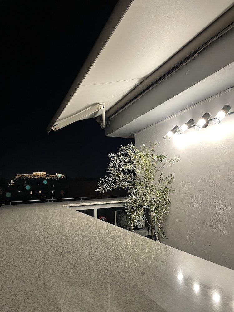 Acropolis Plaza Smart Hotel 49/50