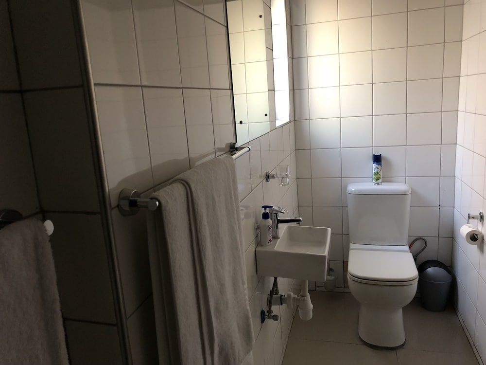 City Lodge Boutique Hotel 43/46