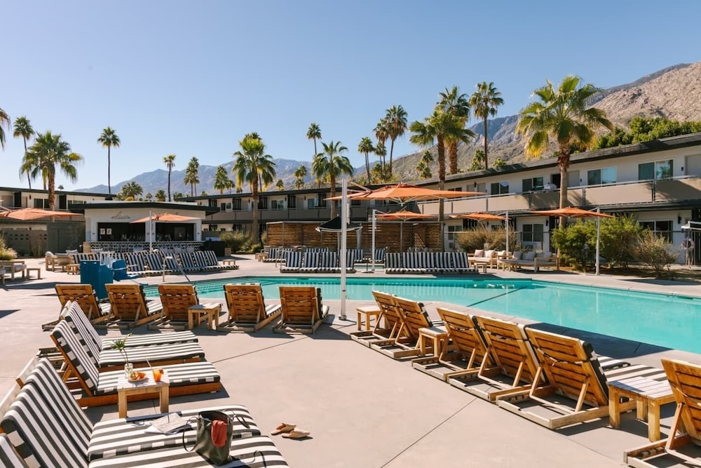 V Capri Palm Springs, a Dolce by Wyndham 42/50