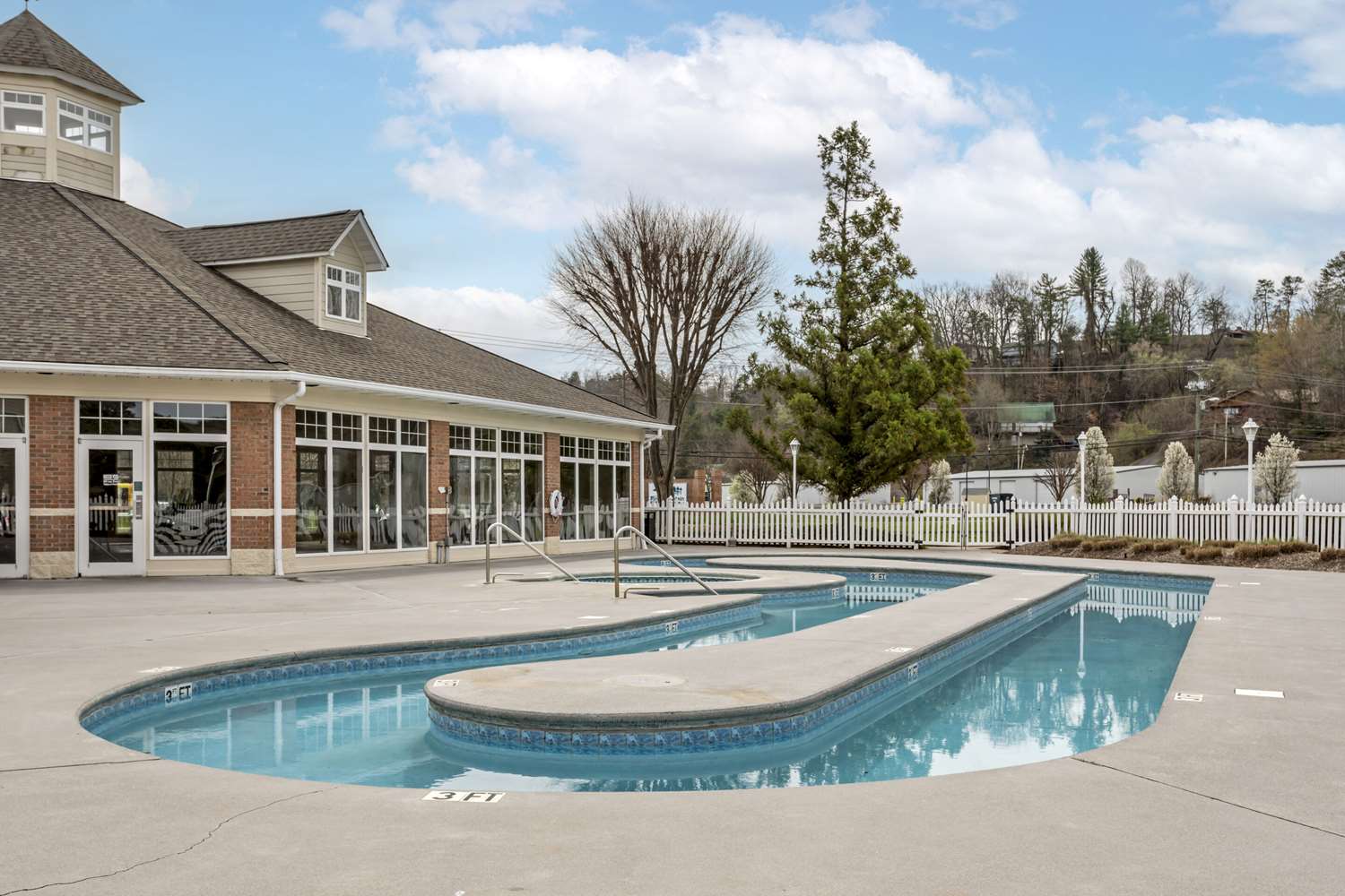 LeConte Hotel & Convention Center, an Ascend Collection Hotel 34/35