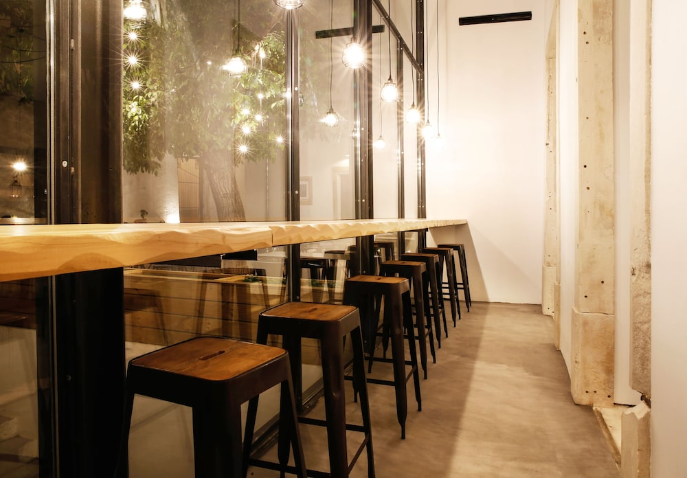 SAPIENTIA BOUTIQUE HOTEL 53/73