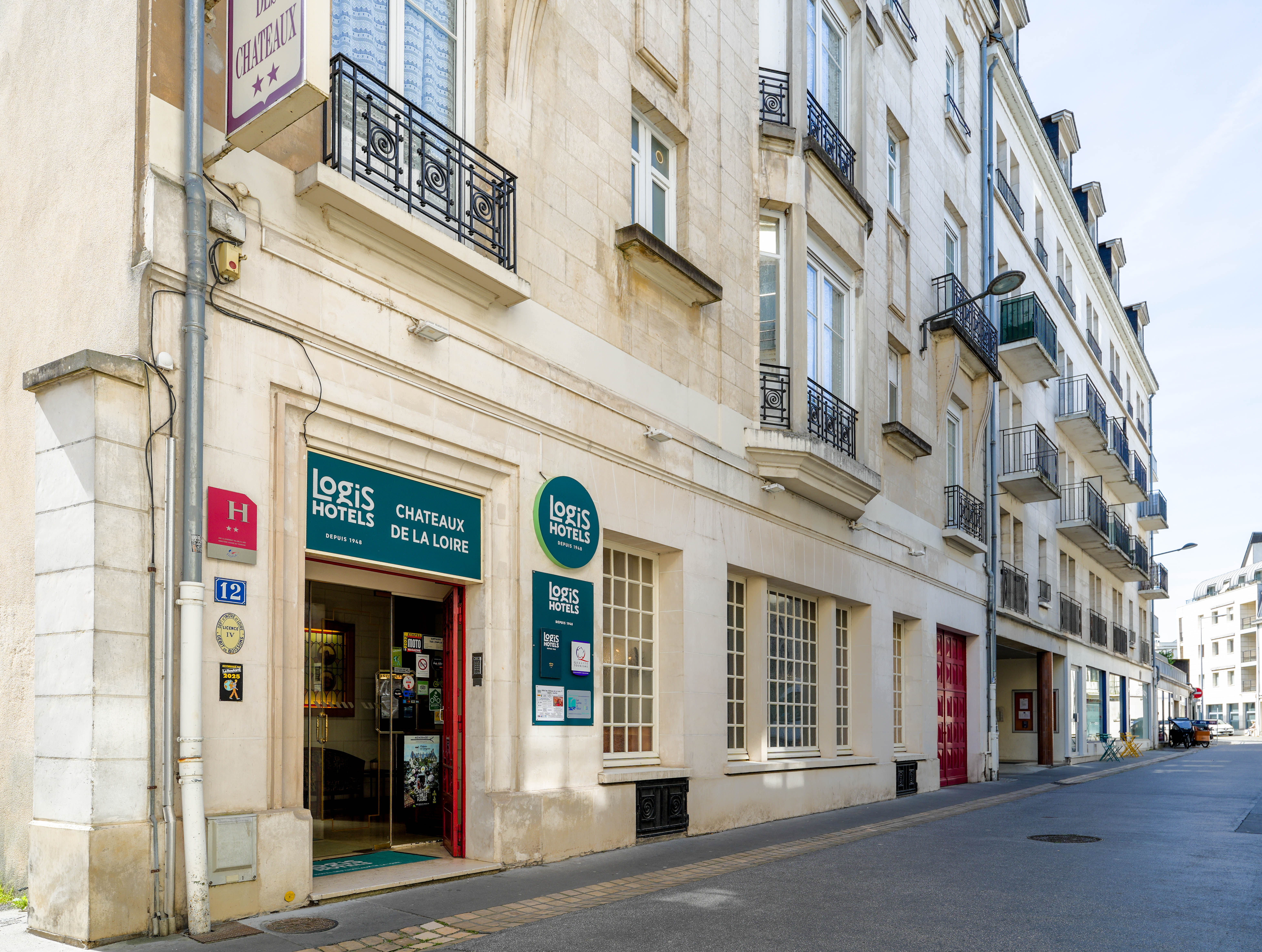 HÔTEL DES CHÂTEAUX DE LA LOIRE 45/50