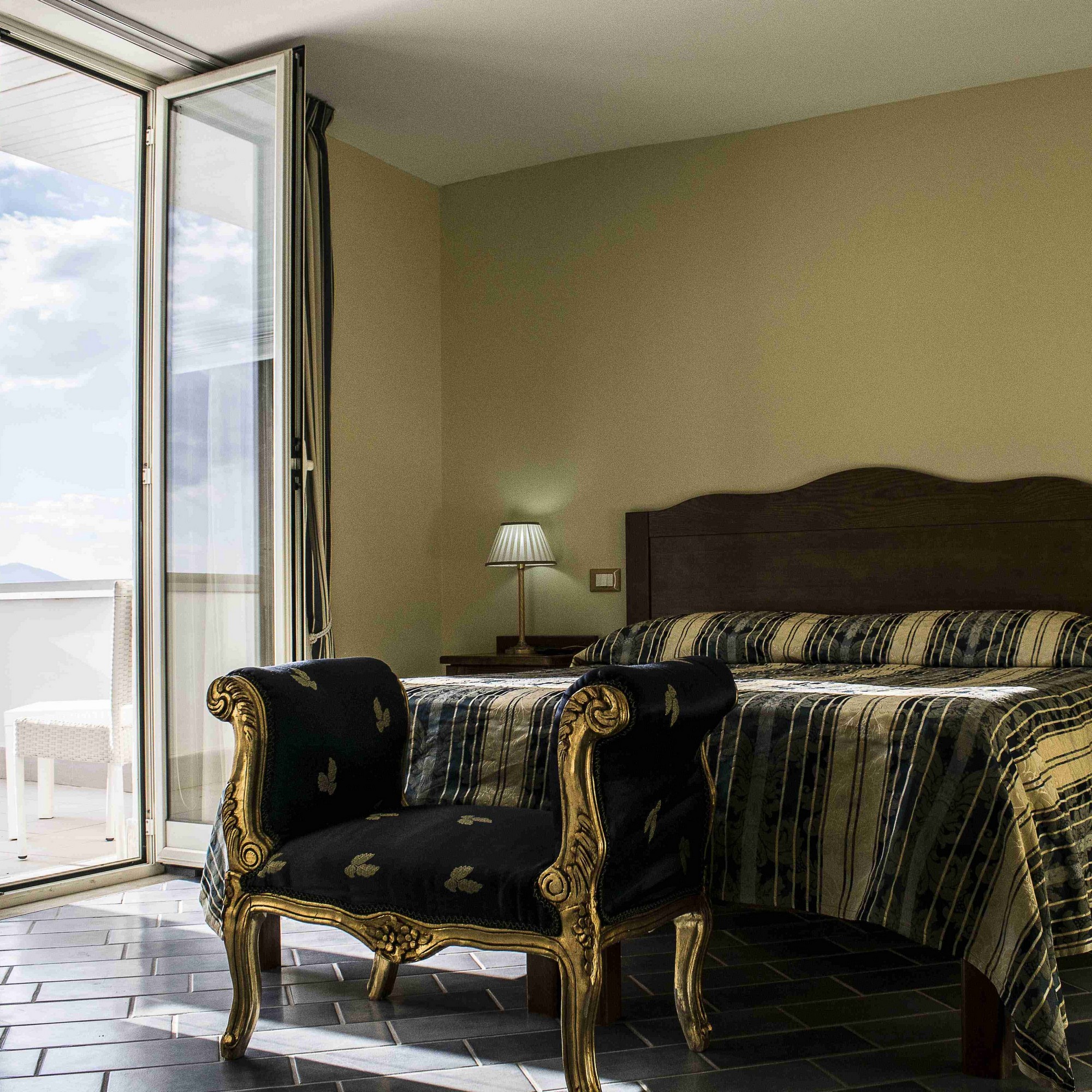 BAIA HOTEL 26/41