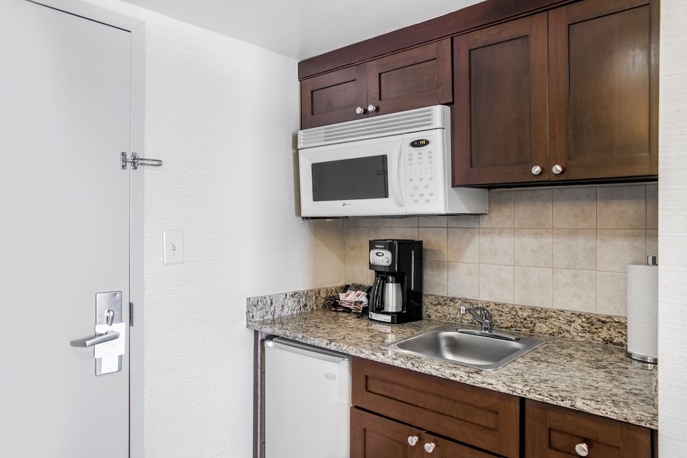 Beach Quarters Resort 49/50