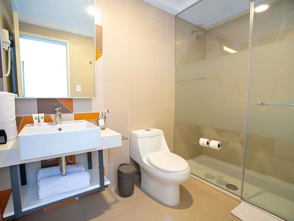 Ibis Styles Lima Benavides Miraflores 43/48