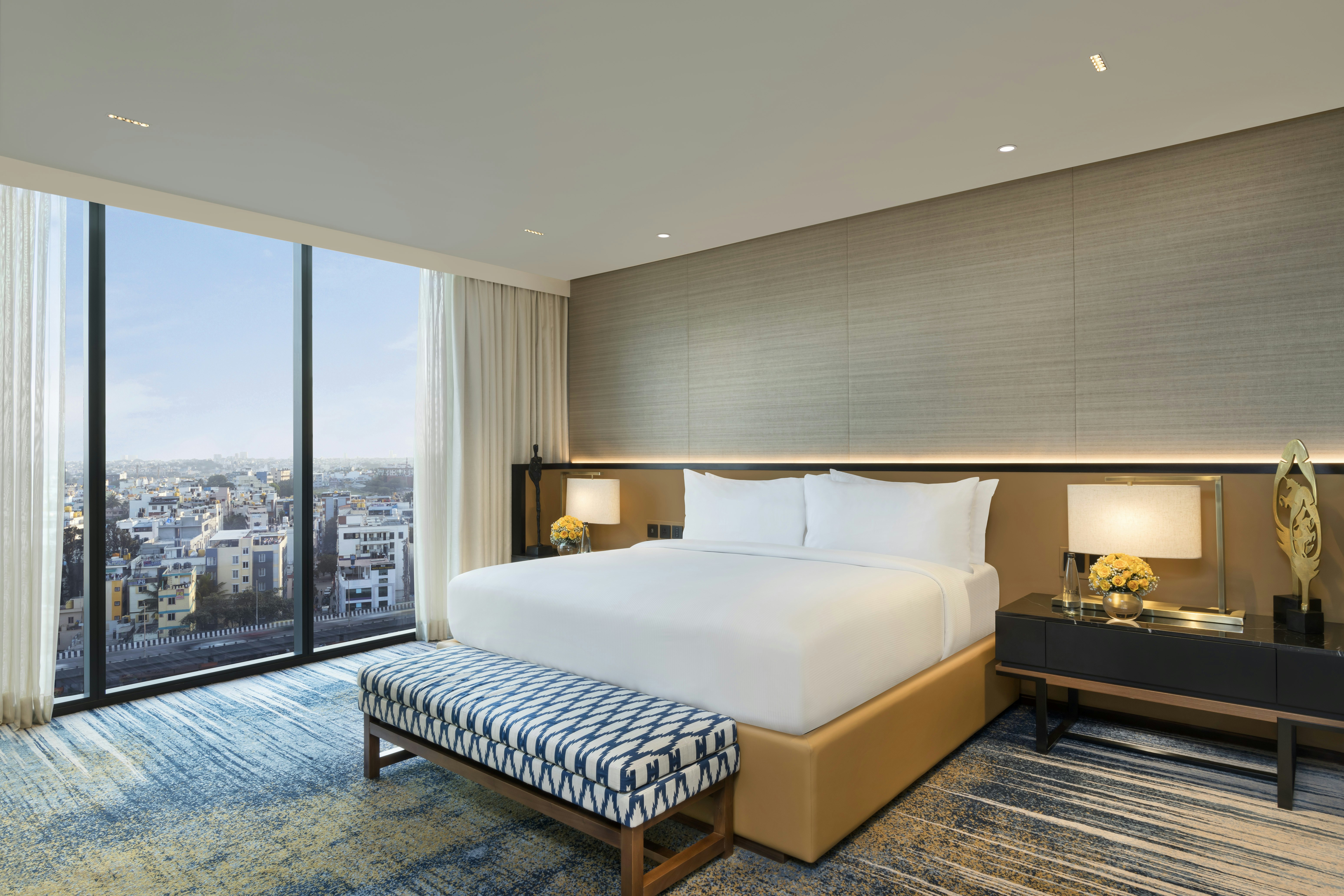 PRESIDENTIAL, SUITE, KING BED