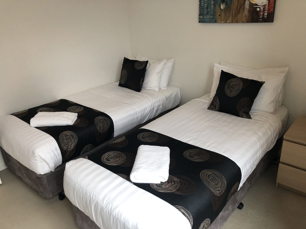 Accent Accommodation at Docklands Melbourne 7/50