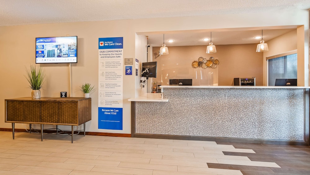 Best Western University Inn 12/39