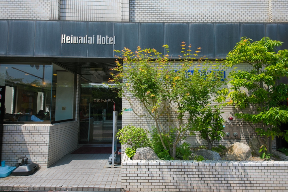 Heiwadai Hotel Otemon 6/50
