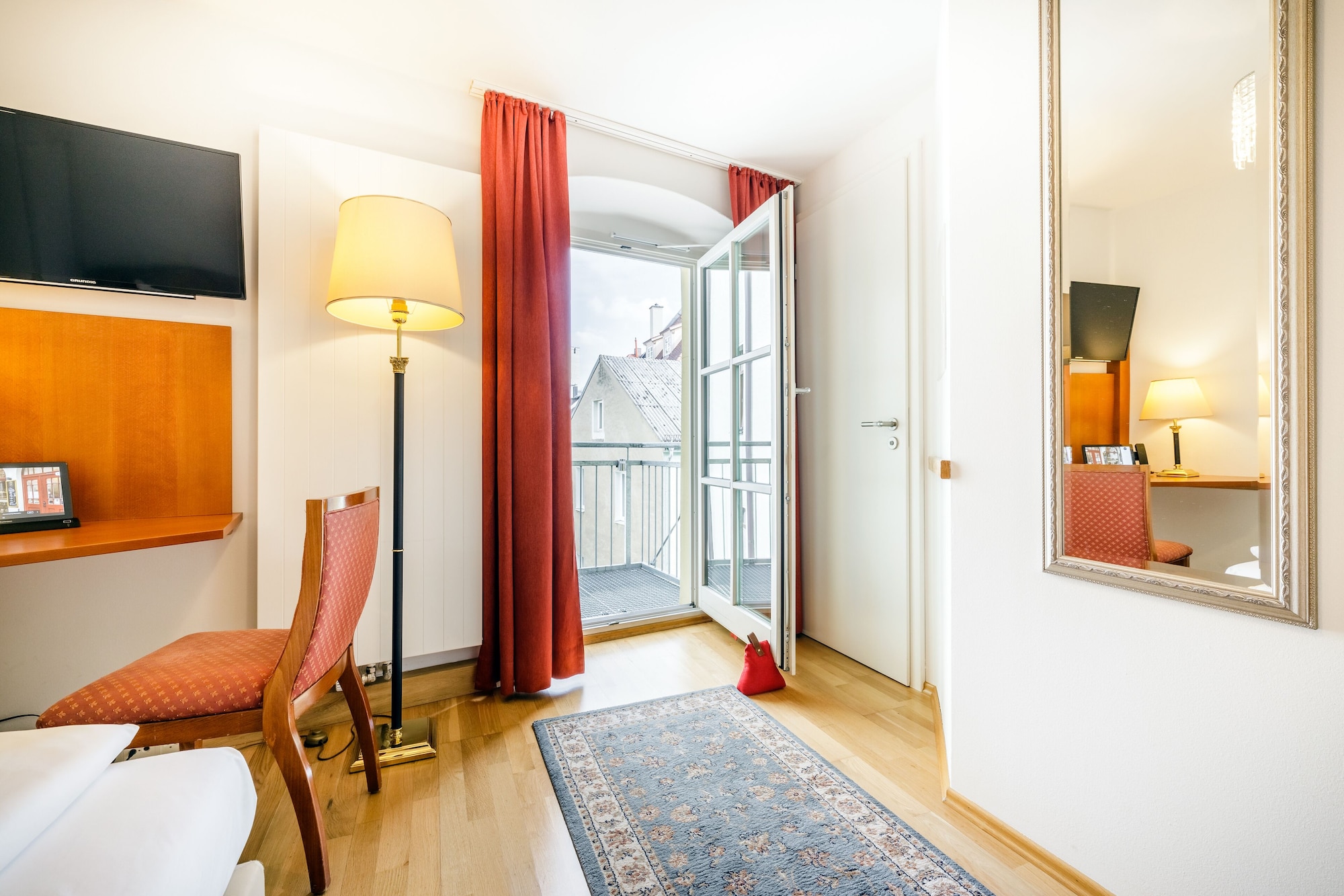 غرفة قياسية مفردة، Bohemian Hotel 3/5