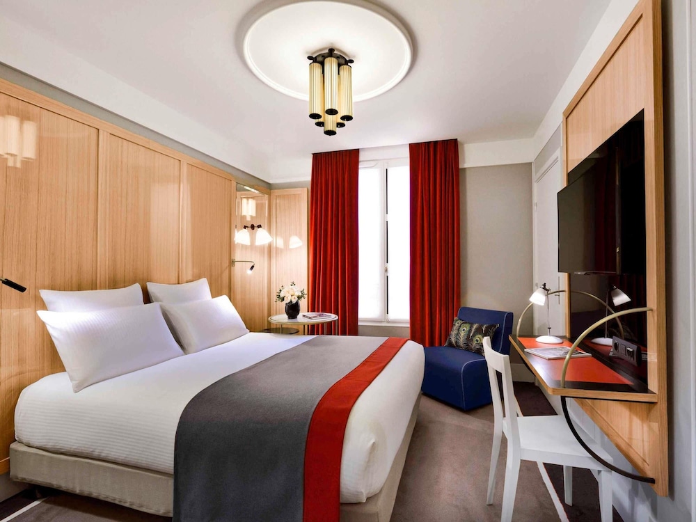 CLASSIC, QUEEN BED