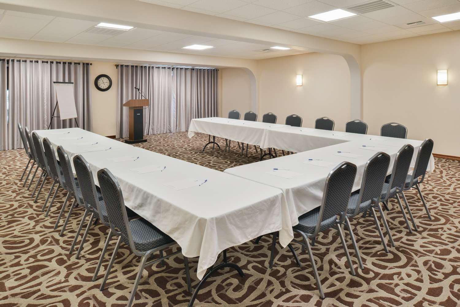 Best Western Edgewater Resort 39/46